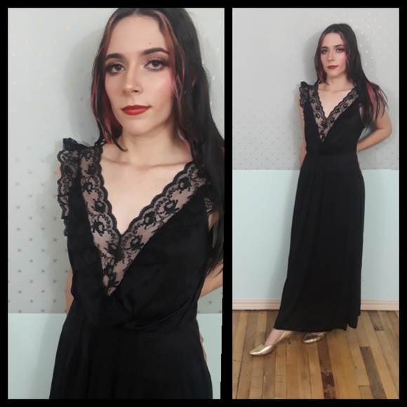 Stunning vtg 80s black lace nightgown Sexy! - Picture 3 of 5